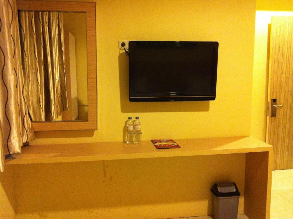 Hotel Paramount Biringkanya Pokój zdjęcie