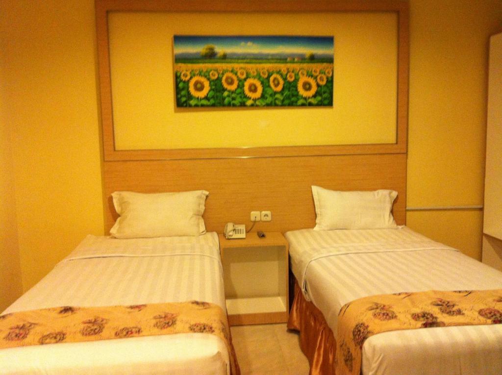 Hotel Paramount Biringkanya Zewnętrze zdjęcie